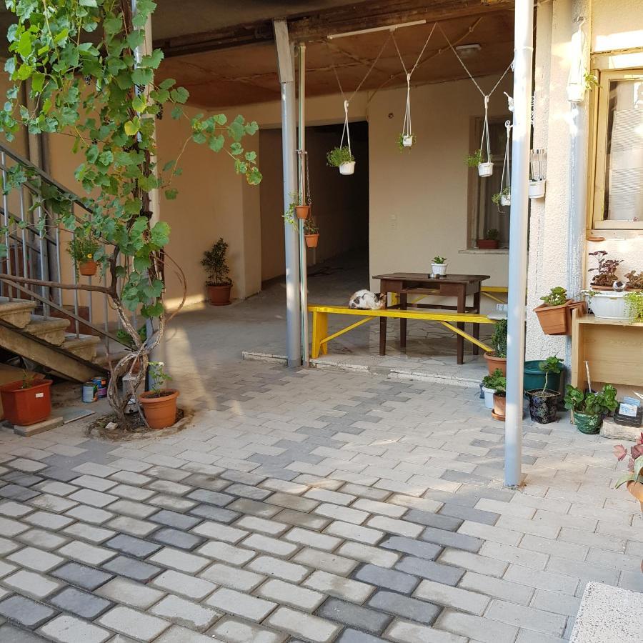 Домик У Куры Hotel Tbilisi ภายนอก รูปภาพ